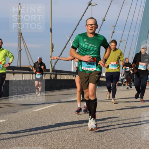 03.10.2025 - Köhlbrandbrückenlauf Strokosch-Dieckow http://msf.ph/oto/9108798 03.10.2025 09:39:35 Position 2 3658, 1133 meine-sportfotos.de