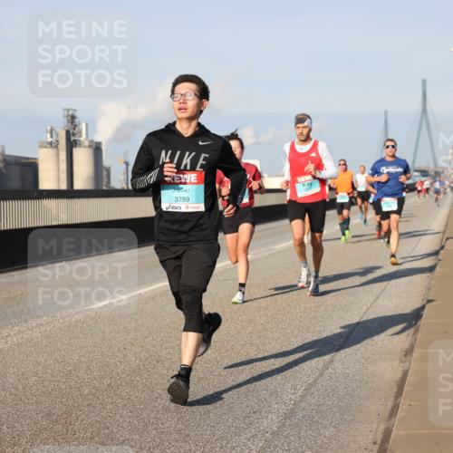 03.10.2025 - Köhlbrandbrückenlauf Lena Gebhardt http://msf.ph/oto/9108800 03.10.2025 09:41:08 Position 2 3789 meine-sportfotos.de