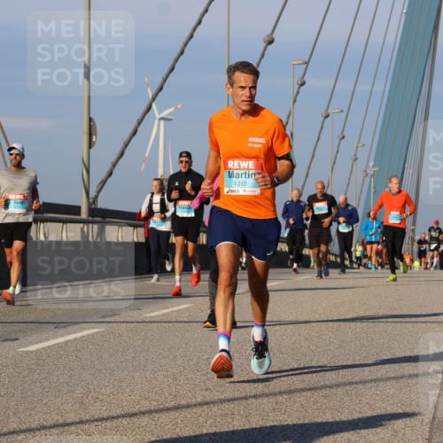 03.10.2025 - Köhlbrandbrückenlauf Strokosch-Dieckow http://msf.ph/oto/9108903 03.10.2025 09:39:49 Position 2 1315 meine-sportfotos.de
