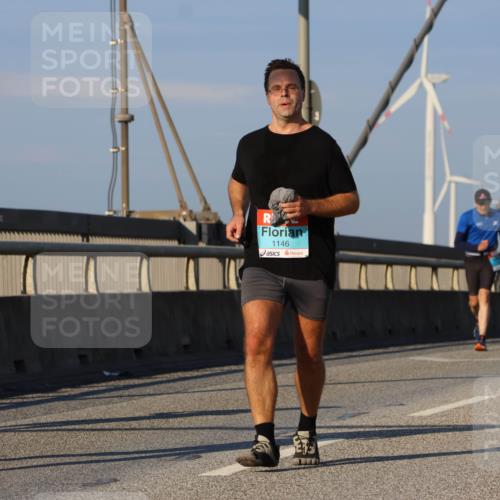 03.10.2025 - Köhlbrandbrückenlauf Strokosch-Dieckow http://msf.ph/oto/9109094 03.10.2025 09:40:05 Position 2 1226, 1146 meine-sportfotos.de