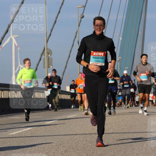 03.10.2025 - Köhlbrandbrückenlauf Strokosch-Dieckow http://msf.ph/oto/9109152 03.10.2025 09:40:16 Position 2 1368 meine-sportfotos.de