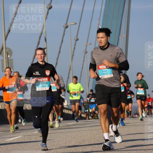 03.10.2025 - Köhlbrandbrückenlauf Strokosch-Dieckow http://msf.ph/oto/9109209 03.10.2025 09:40:20 Position 2 3817, 3568 meine-sportfotos.de