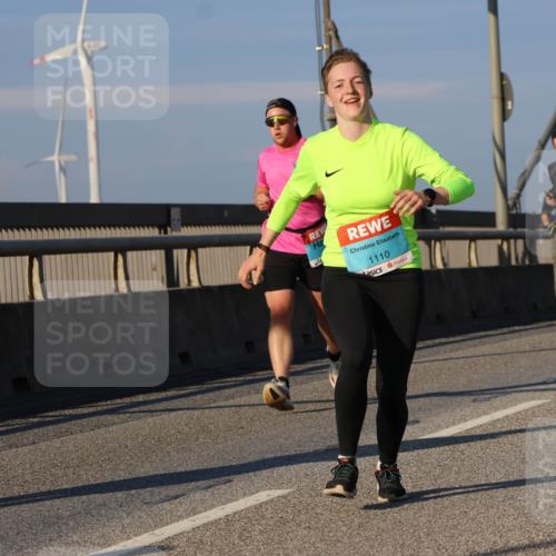 03.10.2025 - Köhlbrandbrückenlauf Strokosch-Dieckow http://msf.ph/oto/9109218 03.10.2025 09:40:21 Position 2 1110 meine-sportfotos.de