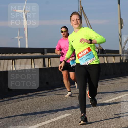 03.10.2025 - Köhlbrandbrückenlauf Strokosch-Dieckow http://msf.ph/oto/9109229 03.10.2025 09:40:21 Position 2 182, 1110 meine-sportfotos.de