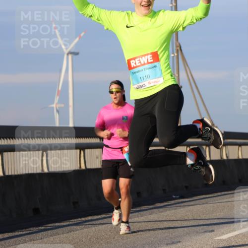 03.10.2025 - Köhlbrandbrückenlauf Strokosch-Dieckow http://msf.ph/oto/9109254 03.10.2025 09:40:22 Position 2 1110 meine-sportfotos.de