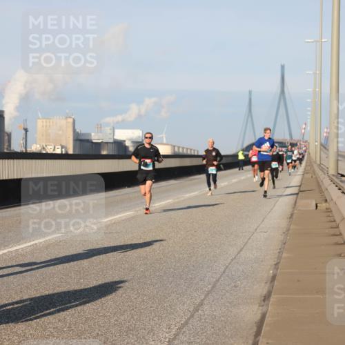 03.10.2025 - Köhlbrandbrückenlauf Lena Gebhardt http://msf.ph/oto/9109285 03.10.2025 09:41:18 Position 2 2879 meine-sportfotos.de
