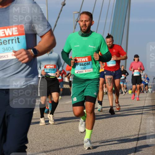 03.10.2025 - Köhlbrandbrückenlauf Strokosch-Dieckow http://msf.ph/oto/9109512 03.10.2025 09:40:46 Position 2 3659, 3404, 204, 3041, 10 meine-sportfotos.de