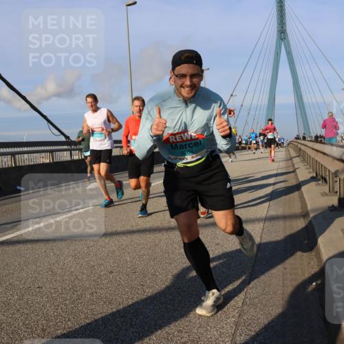 03.10.2025 - Köhlbrandbrückenlauf Strokosch-Dieckow http://msf.ph/oto/9109622 03.10.2025 09:40:51 Position 2 3204 meine-sportfotos.de