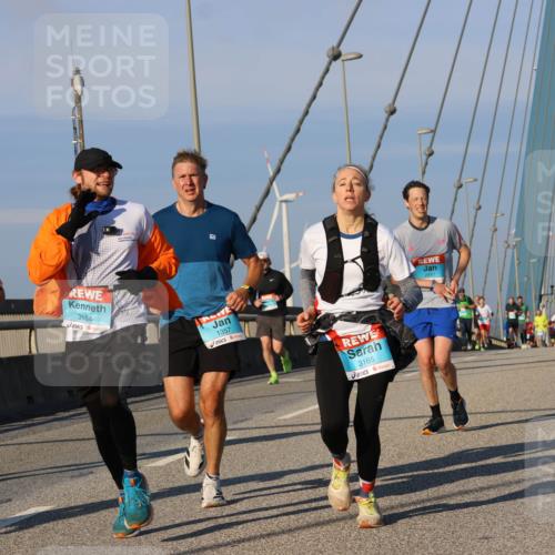 03.10.2025 - Köhlbrandbrückenlauf Strokosch-Dieckow http://msf.ph/oto/9109727 03.10.2025 09:41:01 Position 2 1274, 3164, 1357, 3165, 2857 meine-sportfotos.de
