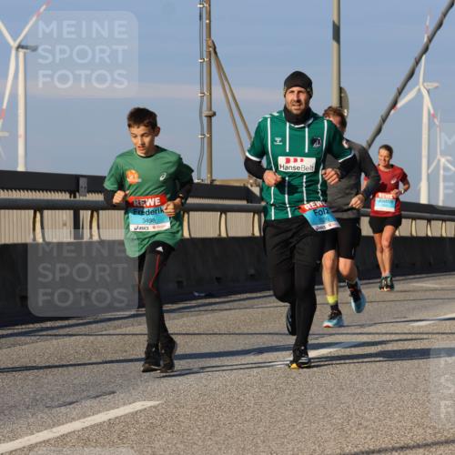 03.10.2025 - Köhlbrandbrückenlauf Strokosch-Dieckow http://msf.ph/oto/9109783 03.10.2025 09:41:07 Position 2 1207, 3498, 1526 meine-sportfotos.de