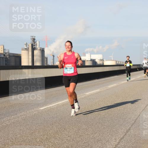 03.10.2025 - Köhlbrandbrückenlauf Lena Gebhardt http://msf.ph/oto/9109833 03.10.2025 09:41:27 Position 2 3249 meine-sportfotos.de
