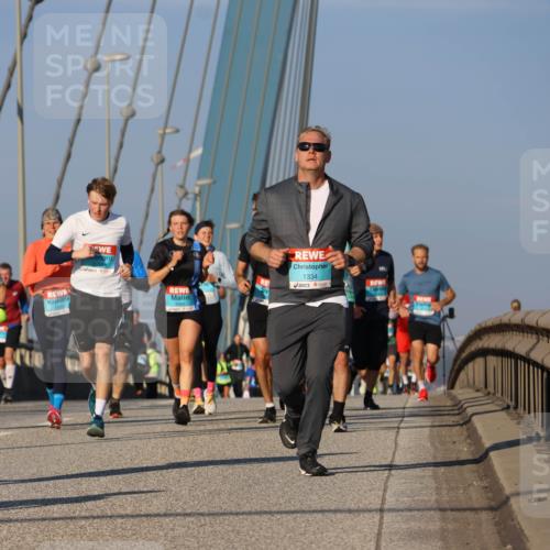 03.10.2025 - Köhlbrandbrückenlauf Strokosch-Dieckow http://msf.ph/oto/9109926 03.10.2025 09:41:21 Position 2 1105, 1334 meine-sportfotos.de