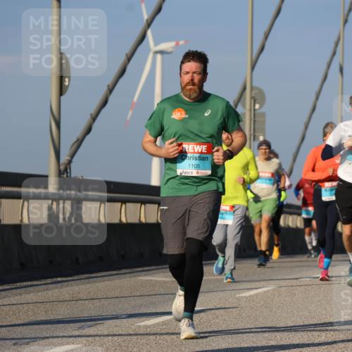 03.10.2025 - Köhlbrandbrückenlauf Strokosch-Dieckow http://msf.ph/oto/9109940 03.10.2025 09:41:22 Position 2 728, 1105, 3111 meine-sportfotos.de