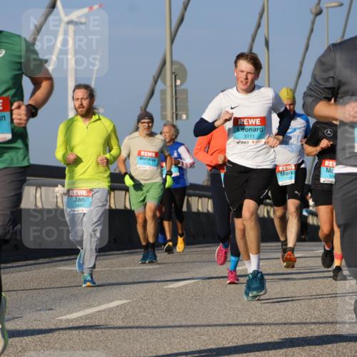 03.10.2025 - Köhlbrandbrückenlauf Strokosch-Dieckow http://msf.ph/oto/9109964 03.10.2025 09:41:24 Position 2 1105, 3444, 3111, 1116, 346, 1334 meine-sportfotos.de
