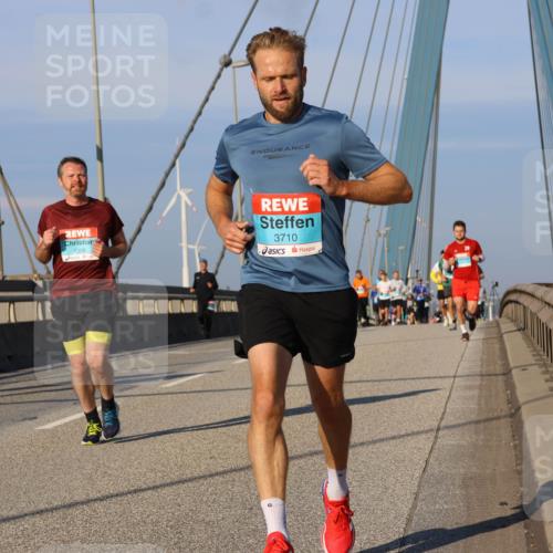 03.10.2025 - Köhlbrandbrückenlauf Strokosch-Dieckow http://msf.ph/oto/9110050 03.10.2025 09:41:35 Position 2 1309, 3710 meine-sportfotos.de