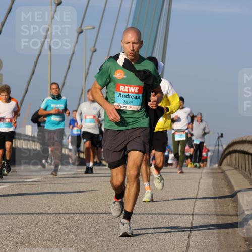 03.10.2025 - Köhlbrandbrückenlauf Strokosch-Dieckow http://msf.ph/oto/9110101 03.10.2025 09:41:44 Position 2 3073 meine-sportfotos.de