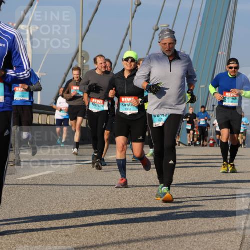 03.10.2025 - Köhlbrandbrückenlauf Strokosch-Dieckow http://msf.ph/oto/9110254 03.10.2025 09:41:58 Position 2 3066, 3830, 1353, 1308, 1073, 1132 meine-sportfotos.de