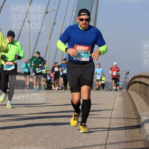 03.10.2025 - Köhlbrandbrückenlauf Strokosch-Dieckow http://msf.ph/oto/9110297 03.10.2025 09:42:02 Position 2 1560, 132 meine-sportfotos.de