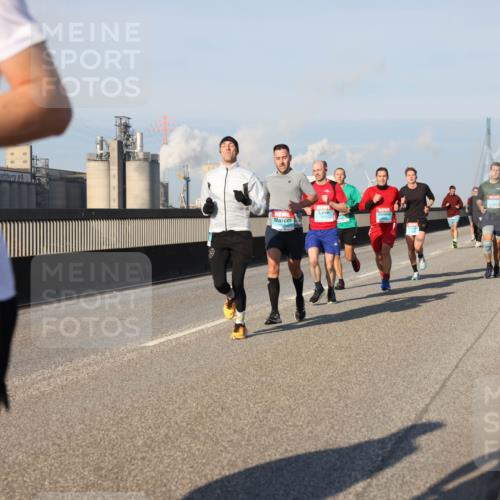 03.10.2025 - Köhlbrandbrückenlauf Lena Gebhardt http://msf.ph/oto/9110315 03.10.2025 09:41:35 Position 2  meine-sportfotos.de