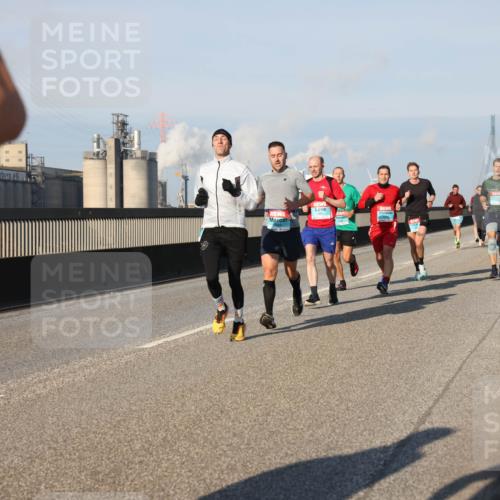 03.10.2025 - Köhlbrandbrückenlauf Lena Gebhardt http://msf.ph/oto/9110329 03.10.2025 09:41:35 Position 2  meine-sportfotos.de