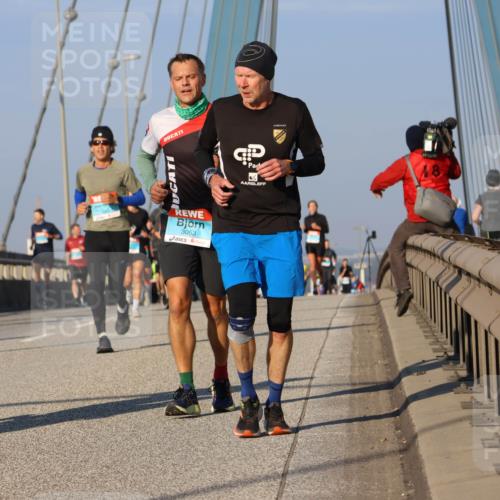 03.10.2025 - Köhlbrandbrückenlauf Strokosch-Dieckow http://msf.ph/oto/9110567 03.10.2025 09:42:31 Position 2  meine-sportfotos.de