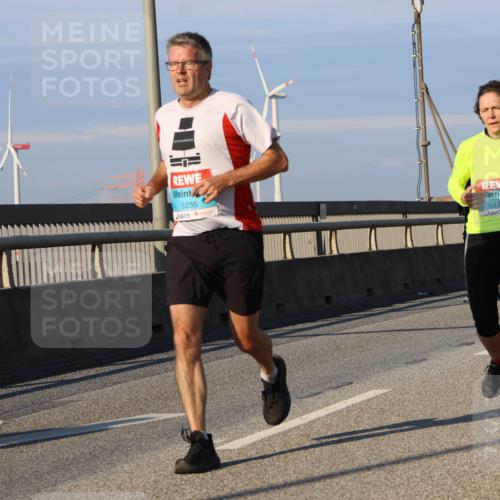 03.10.2025 - Köhlbrandbrückenlauf Strokosch-Dieckow http://msf.ph/oto/9110596 03.10.2025 09:42:32 Position 2 3236, 1312 meine-sportfotos.de