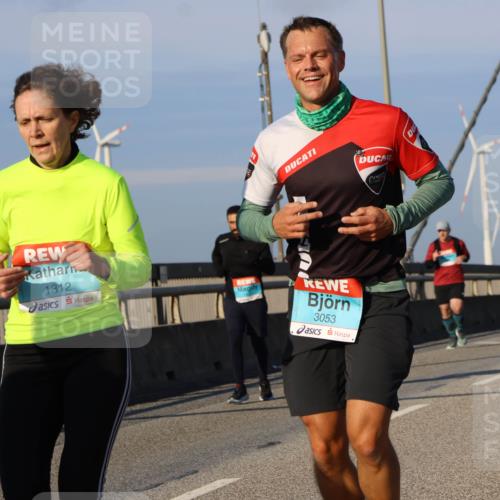 03.10.2025 - Köhlbrandbrückenlauf Strokosch-Dieckow http://msf.ph/oto/9110627 03.10.2025 09:42:34 Position 2 1312, 3053 meine-sportfotos.de