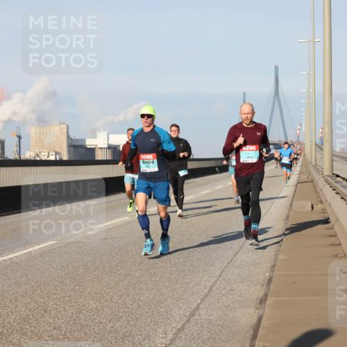 03.10.2025 - Köhlbrandbrückenlauf Lena Gebhardt http://msf.ph/oto/9110658 03.10.2025 09:41:40 Position 2 3834 meine-sportfotos.de