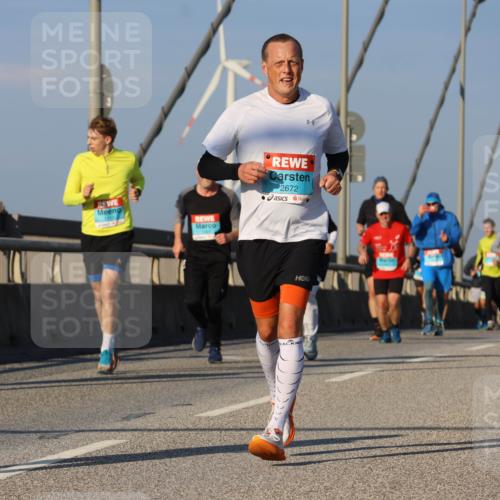 03.10.2025 - Köhlbrandbrückenlauf Strokosch-Dieckow http://msf.ph/oto/9110702 03.10.2025 09:42:46 Position 2 2672 meine-sportfotos.de