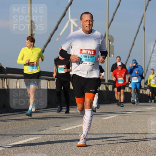 03.10.2025 - Köhlbrandbrückenlauf Strokosch-Dieckow http://msf.ph/oto/9110707 03.10.2025 09:42:46 Position 2 2672 meine-sportfotos.de