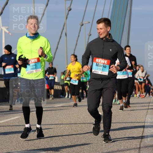 03.10.2025 - Köhlbrandbrückenlauf Strokosch-Dieckow http://msf.ph/oto/9110774 03.10.2025 09:42:59 Position 2 3804, 2767 meine-sportfotos.de