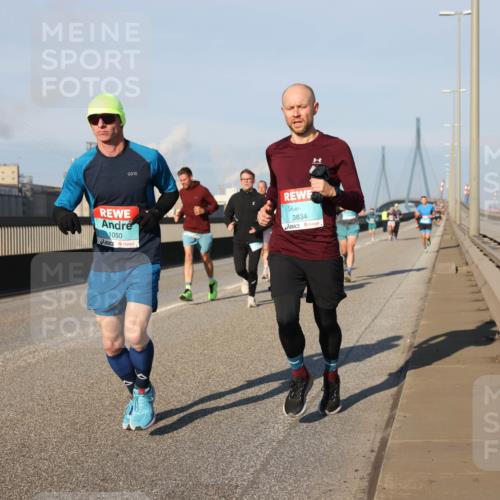 03.10.2025 - Köhlbrandbrückenlauf Lena Gebhardt http://msf.ph/oto/9110813 03.10.2025 09:41:42 Position 2 1, 1050, 3834 meine-sportfotos.de
