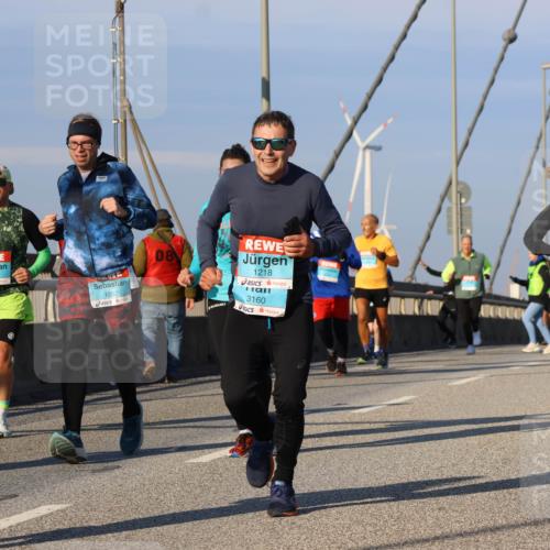 03.10.2025 - Köhlbrandbrückenlauf Strokosch-Dieckow http://msf.ph/oto/9110926 03.10.2025 09:43:11 Position 2 1346, 1352, 08, 1218, 3160, 3753 meine-sportfotos.de