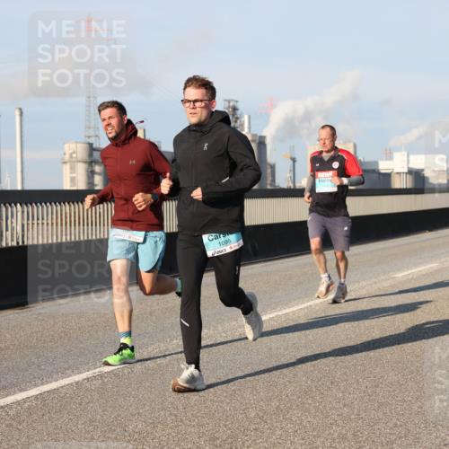 03.10.2025 - Köhlbrandbrückenlauf Lena Gebhardt http://msf.ph/oto/9110961 03.10.2025 09:41:44 Position 2 1095, 1490 meine-sportfotos.de