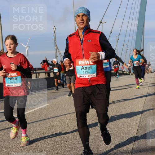 03.10.2025 - Köhlbrandbrückenlauf Strokosch-Dieckow http://msf.ph/oto/9110993 03.10.2025 09:43:22 Position 2 2084, 1134 meine-sportfotos.de