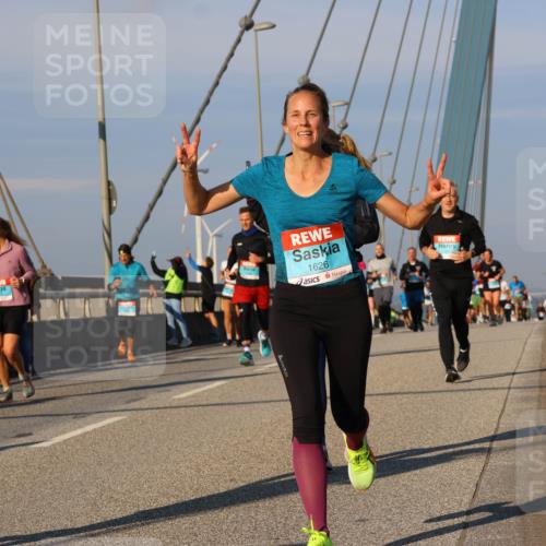 03.10.2025 - Köhlbrandbrückenlauf Strokosch-Dieckow http://msf.ph/oto/9111038 03.10.2025 09:43:25 Position 2 1626 meine-sportfotos.de
