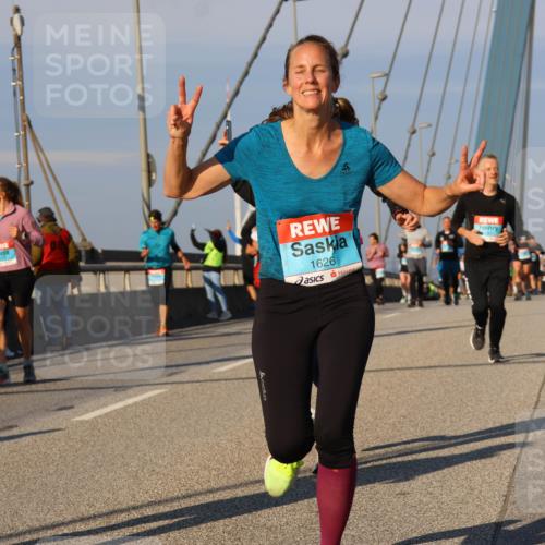 03.10.2025 - Köhlbrandbrückenlauf Strokosch-Dieckow http://msf.ph/oto/9111073 03.10.2025 09:43:26 Position 2 1626 meine-sportfotos.de