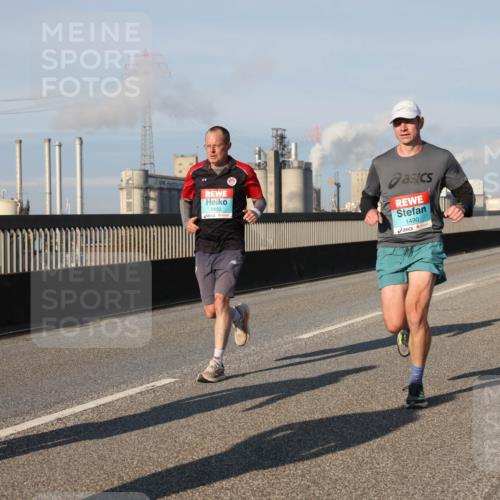 03.10.2025 - Köhlbrandbrückenlauf Lena Gebhardt http://msf.ph/oto/9111125 03.10.2025 09:41:45 Position 2 3402, 1490 meine-sportfotos.de