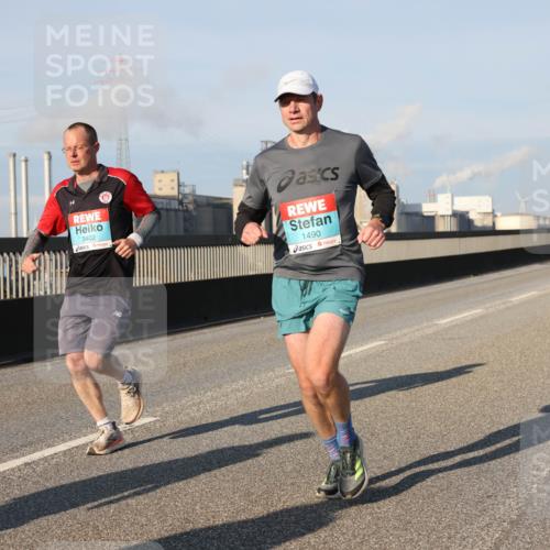 03.10.2025 - Köhlbrandbrückenlauf Lena Gebhardt http://msf.ph/oto/9111169 03.10.2025 09:41:45 Position 2 3402, 1490 meine-sportfotos.de