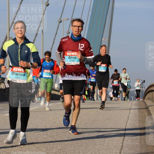 03.10.2025 - Köhlbrandbrückenlauf Strokosch-Dieckow http://msf.ph/oto/9111198 03.10.2025 09:43:40 Position 2 1377, 12, 2743 meine-sportfotos.de