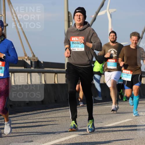 03.10.2025 - Köhlbrandbrückenlauf Strokosch-Dieckow http://msf.ph/oto/9111364 03.10.2025 09:44:02 Position 2 3492, 2323, 3835, 2903 meine-sportfotos.de