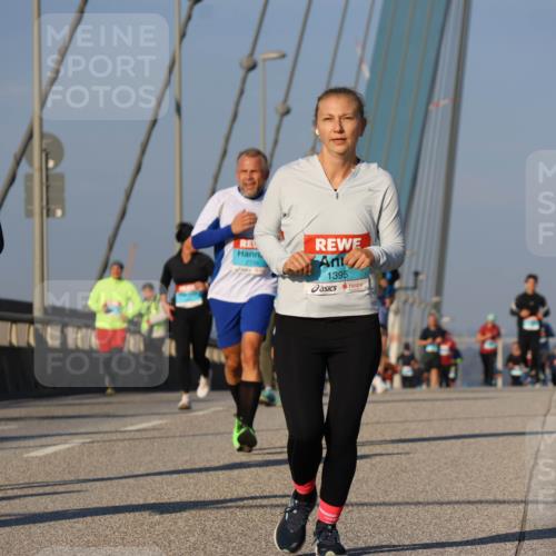 03.10.2025 - Köhlbrandbrückenlauf Strokosch-Dieckow http://msf.ph/oto/9111416 03.10.2025 09:44:05 Position 2 1301, 1395 meine-sportfotos.de