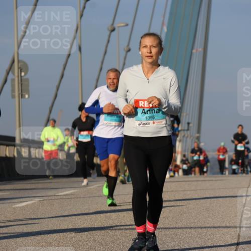 03.10.2025 - Köhlbrandbrückenlauf Strokosch-Dieckow http://msf.ph/oto/9111421 03.10.2025 09:44:06 Position 2 1301, 2716, 1395 meine-sportfotos.de