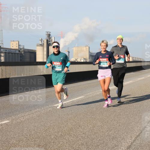 03.10.2025 - Köhlbrandbrückenlauf Lena Gebhardt http://msf.ph/oto/9111436 03.10.2025 09:41:53 Position 2 103, 275, 1086 meine-sportfotos.de