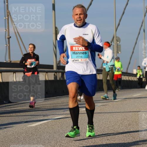 03.10.2025 - Köhlbrandbrückenlauf Strokosch-Dieckow http://msf.ph/oto/9111452 03.10.2025 09:44:10 Position 2 2716 meine-sportfotos.de