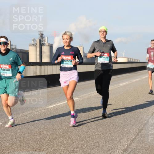 03.10.2025 - Köhlbrandbrückenlauf Lena Gebhardt http://msf.ph/oto/9111493 03.10.2025 09:41:54 Position 2 1275, 1086, 1103 meine-sportfotos.de
