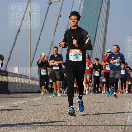03.10.2025 - Köhlbrandbrückenlauf Strokosch-Dieckow http://msf.ph/oto/9111633 03.10.2025 09:44:25 Position 2 1089 meine-sportfotos.de