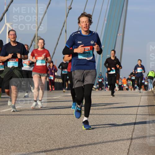 03.10.2025 - Köhlbrandbrückenlauf Strokosch-Dieckow http://msf.ph/oto/9111653 03.10.2025 09:44:34 Position 2 1410, 3379, 1506 meine-sportfotos.de