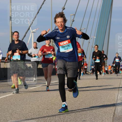 03.10.2025 - Köhlbrandbrückenlauf Strokosch-Dieckow http://msf.ph/oto/9111694 03.10.2025 09:44:35 Position 2 08, 1506, 3379 meine-sportfotos.de