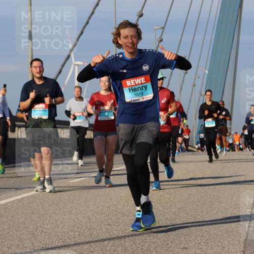 03.10.2025 - Köhlbrandbrückenlauf Strokosch-Dieckow http://msf.ph/oto/9111704 03.10.2025 09:44:35 Position 2 06, 1506, 3379 meine-sportfotos.de